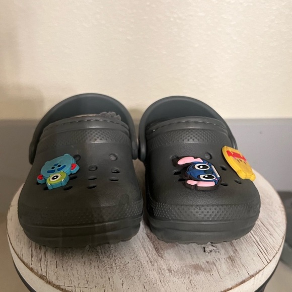 Crocs - Picture 1 of 5